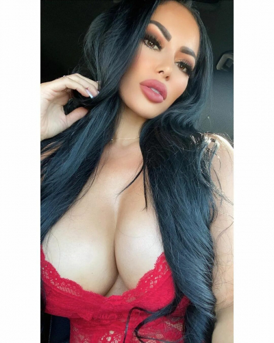 Индивидуалка СПб Ирочка  Брюнетка c 2 размером груди у метро Новочеркасская Санкт-Петербург Фото-3